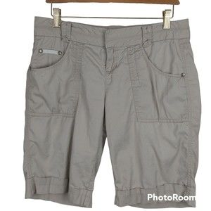 DKNY JEANS Womens Size 8 Khaki Tan Cargo Shorts with pockets